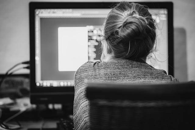5 Easy Ways to Create Eye-Catching Images for Your Website - MonetizePros